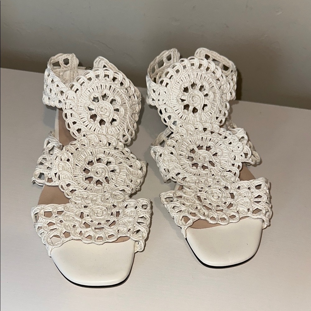 Pedro Anton Made in Spain White Lattice Sandal Size‎ EU 37